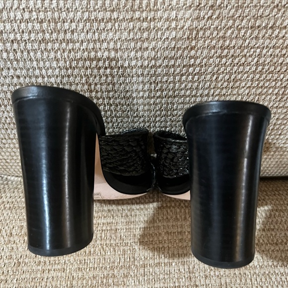 Sandals Nova Raffia Mules size7 - Picture 9 of 9